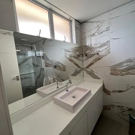 Excelente Apartamento Apartamento *