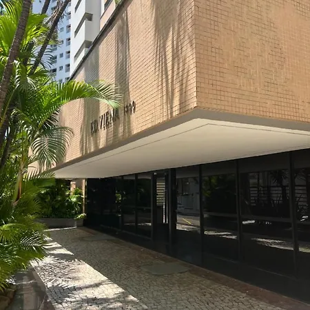 Excelente Apartamento Apartamento